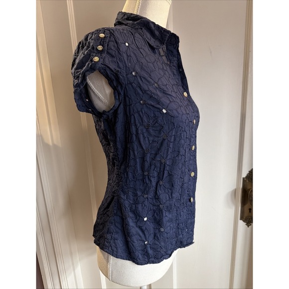 Isaac Mizrahi X Target Navy Blue Eylet Button Up Shirt Size M - Picture 2 of 5